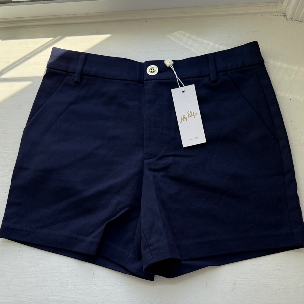 Lilly Pulitzer NWT Gretchen High Rise Shorts Navy Size 4